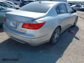 2009 Hyundai Genesis with VIN KMHGC46F79U044149, listed as a IAAI auction lot 41928446 with 245,061 mi miles. Bid and sale history available at carsss.com. Image 4.