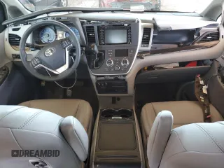 2020 Toyota Sienna XLE Auto Access Seat with VIN 5TDYZ3DC6LS084230, listed as a Copart auction lot 50468495 with 23,167 mi miles and Salvage Title. Bid and sale history available at carsss.com. Image 8.