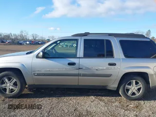 2004 Chevrolet TrailBlazer EXT LT with VIN 1GNES16S846239952, listed as a IAAI auction lot 42046136 with 167,044 mi miles and . Bid and sale history available at DreamBid. Image 15.