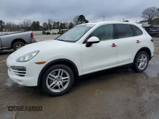 2013 Porsche Cayenne with VIN WP1AA2A20DLA06199, listed as a Copart auction lot 44257165 with 106,162 mi miles and Salvage title. Bid and sale history available at DreamBid. Image 1.