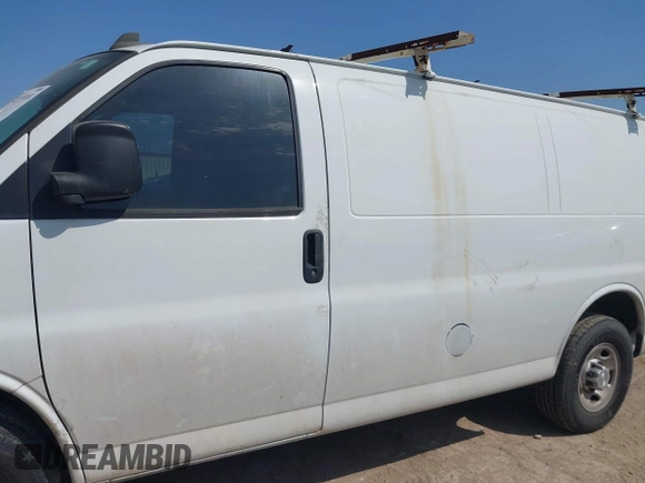 2020 Chevrolet Express Cargo with VIN 1GCWGAFP0L1161172, listed as a IAAI auction lot 42135101 with 130,189 mi miles and . Bid and sale history available at DreamBid. Image 14.