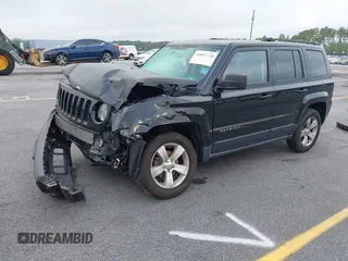 2014 Jeep Patriot Sport z VIN 1C4NJRBB0ED772116, wystawiony jako IAAI lot #42093430 z przebiegiem 98 001 mil mil oraz . Historia ofert i sprzedaży dostępna na DreamBid. Obrazek 2.