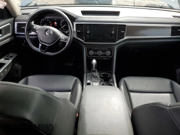 2019 Volkswagen Atlas SEL with VIN 1V2MR2CA5KC539270, listed as a Copart auction lot 53301005 with 111,245 mi miles and Salvage title. Bid and sale history available at DreamBid. Image 8.