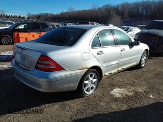 2001 Mercedes-Benz C 230/260/280/320 with VIN WDBRF61J21F054414, listed as a IAAI auction lot 41409852 with 172,113 mi miles and . Bid and sale history available at DreamBid. Image 4.