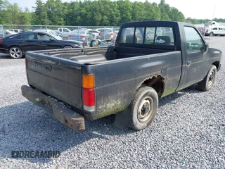 1993 Nissan Frontier с VIN 1N6SD11S1PC337477, выставлен на аукционе IAAI как лот 42484241 с пробегом 89 985 миль миль и . История ставок и продаж доступна на DreamBid. Изображение 4.