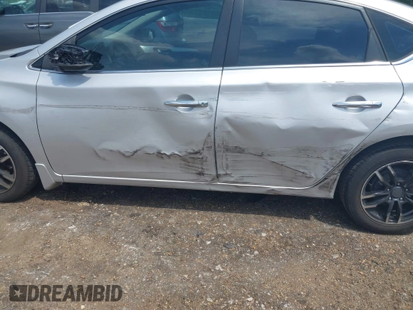 2019 Nissan Sentra SV z VIN 3N1AB7AP5KY240322, wystawiony jako IAAI lot #42144271 z przebiegiem 107 831 mil mil oraz . Historia ofert i sprzedaży dostępna na DreamBid. Obrazek 6.