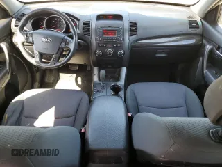 2013 Kia Sorento LX with VIN 5XYKT4A20DG368444, listed as a Copart auction lot 47887985 with 116,915 mi miles and Salvage Title. Bid and sale history available at carsss.com. Image 8.