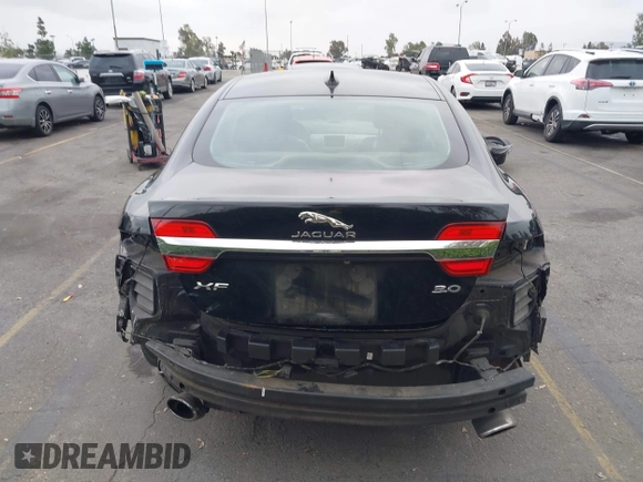 2015 Jaguar XF V6 Portfolio with VIN SAJWA0F77F8U65737, listed as a IAAI auction lot 42078529 with 62,229 mi miles. Bid and sale history available at carsss.com. Image 17.