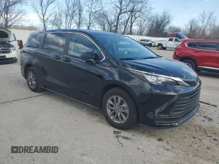 2024 Toyota Sienna LE with VIN 5TDKSKFC0RS114798, listed as a Copart auction lot 48045455 with 26,350 mi miles and Salvage Title. Bid and sale history available at carsss.com. Image 4.