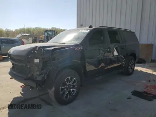 2024 Chevrolet Suburban Z71 z VIN 1GNSKDKD1RR116799, wystawiony jako Copart lot #53435185 z przebiegiem 23 697 mil mil oraz Szkoda całkowita • Salvage title. Historia ofert i sprzedaży dostępna na DreamBid. Obrazek 1.