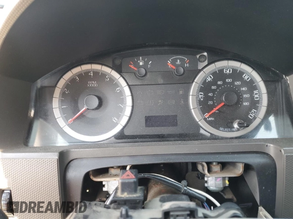 2008 Ford Escape XLS с VIN 1FMCU02Z08KB06103, выставлен на аукционе Copart как лот 60934415 с пробегом Не указан миль и Списание • Salvage title. История ставок и продаж доступна на DreamBid. Изображение 9.