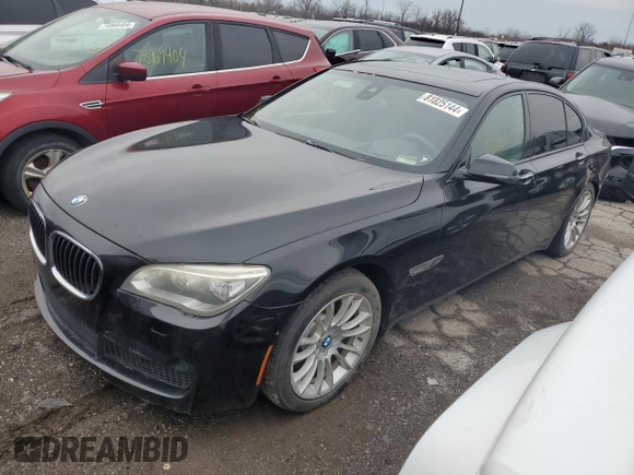 2013 BMW 7 Series 750i xDrive с VIN WBAYB6C55DD223914, выставлен на аукционе Copart как лот 81825144 с пробегом 81 818 миль миль и Списание • Salvage title. История ставок и продаж доступна на DreamBid. Изображение 1.
