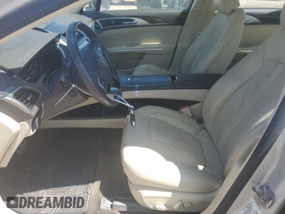 2015 Lincoln MKZ Hybrid z VIN 3LN6L2LU1FR617875, wystawiony jako Copart lot #55761545 z przebiegiem 75 321 mil mil oraz Szkoda całkowita • Salvage title. Historia ofert i sprzedaży dostępna na DreamBid. Obrazek 7.