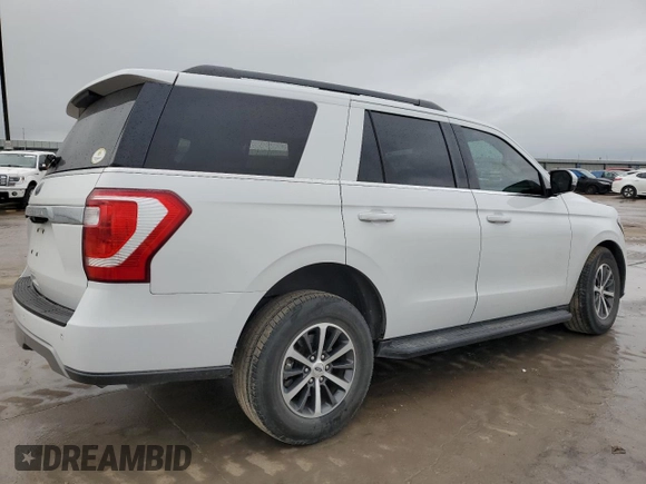 2019 Ford Expedition XLT with VIN 1FMJU1HTXKEA39774, listed as a Copart auction lot 51450225 with 98,790 mi miles and Salvage Title. Bid and sale history available at carsss.com. Image 3.