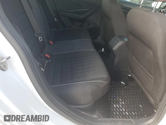 2019 Volkswagen Jetta GLI S с VIN 3VW5T7BU3KM201748, выставлен на аукционе Copart как лот 43240815 с пробегом 85 682 миль миль и Списание • Salvage title. История ставок и продаж доступна на DreamBid. Изображение 10.