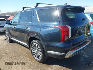 2024 Hyundai Palisade Calligraphy z VIN KM8R7DGE3RU656156, wystawiony jako IAAI lot #41630992 z przebiegiem 26 506 mil mil oraz . Historia ofert i sprzedaży dostępna na DreamBid. Obrazek 3.