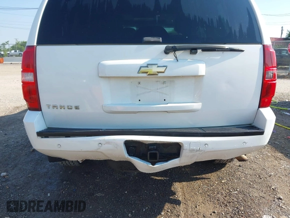 2007 Chevrolet Tahoe LTZ with VIN 1GNFK13057J121978, listed as a IAAI auction lot 42643202 with 240,004 mi miles and . Bid and sale history available at DreamBid. Image 6.