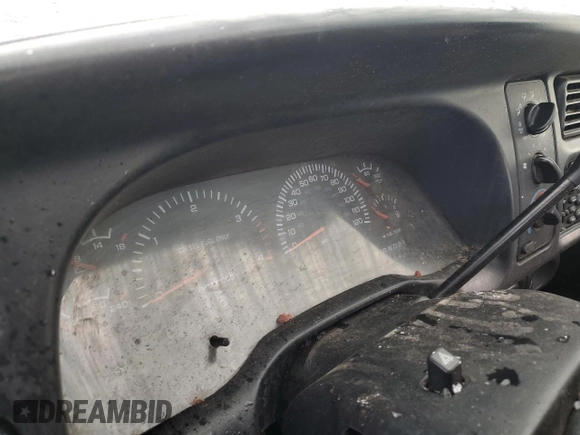 1998 Dodge 2500 with VIN 1B7KF2366WJ246332, listed as a Copart auction lot 50051475 with Not Provided miles and Salvage Title. Bid and sale history available at DreamBid. Image 9.