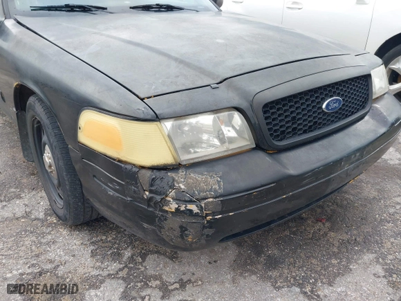 2011 Ford Crown Victoria with VIN 2FABP7AV4BX166216, listed as a IAAI auction lot 41268754 with 205,308 mi miles. Bid and sale history available at carsss.com. Image 6.