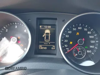 2012 Volkswagen Golf TDI w/Tech Pkg z VIN WVWMM7AJXCW111761, wystawiony jako IAAI lot #42322308 z przebiegiem 138 743 mil mil oraz . Historia ofert i sprzedaży dostępna na DreamBid. Obrazek 7.