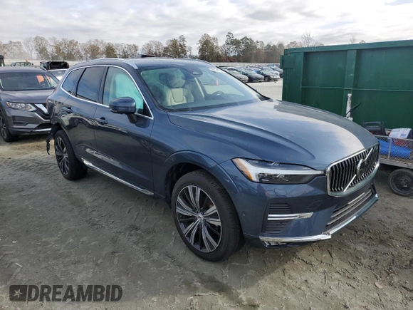 2023 Volvo XC60 Plus Bright Theme with VIN YV4L12RN5P1310991, listed as a Copart auction lot 82180634 with 6,723 mi miles and Salvage Title. Bid and sale history available at carsss.com. Image 4.