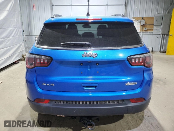 2019 Jeep Compass Latitude с VIN 3C4NJDBB0KT594099, выставлен на аукционе Copart как лот 57727035 с пробегом 38 385 миль миль и Списание • Salvage title. История ставок и продаж доступна на DreamBid. Изображение 6.