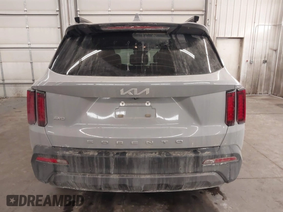 2022 Kia Sorento X-Line S with VIN 5XYRLDLC5NG117800, listed as a IAAI auction lot 41611432 with 25,914 mi miles. Bid and sale history available at carsss.com. Image 17.