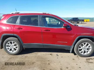 2016 Jeep Cherokee Latitude с VIN 1C4PJMCS0GW311029, выставлен на аукционе IAAI как лот 41669740 с пробегом 126 799 миль миль и . История ставок и продаж доступна на DreamBid. Изображение 13.