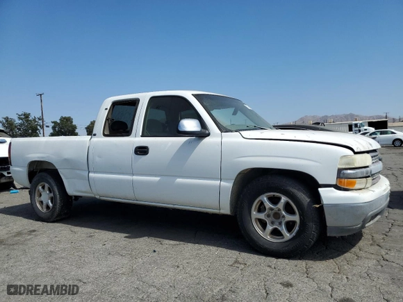 1999 Chevrolet Silverado 1500 LS with VIN 1GCEC19V1XZ167409, listed as a Copart auction lot 63126374 with 0 mi miles and Salvage Title. Bid and sale history available at carsss.com. Image 4.