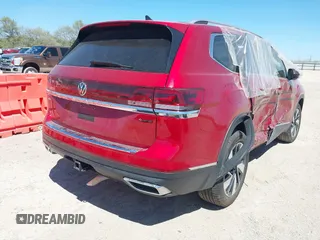 2024 Volkswagen Atlas SEL with VIN 1V2BR2CA3RC533646, listed as a IAAI auction lot 41772115 with 10,498 mi miles and . Bid and sale history available at DreamBid. Image 4.