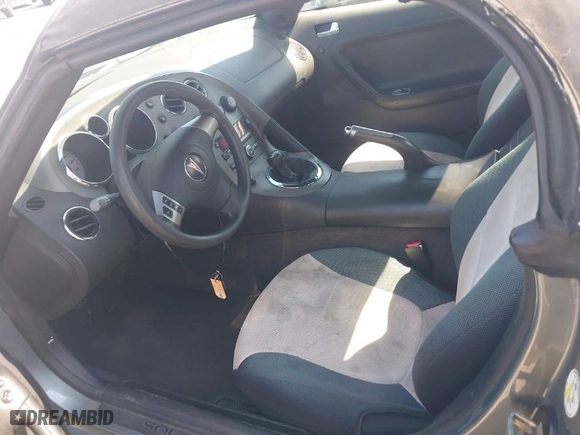 2007 Pontiac Solstice with VIN 1G2MB35B47Y114607, listed as a IAAI auction lot 41992049 with 127,702 mi miles. Bid and sale history available at carsss.com. Image 5.