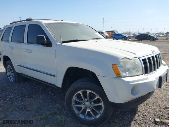 2007 Jeep Grand Cherokee Limited with VIN 1J8HR58207C551946, listed as a IAAI auction lot 41726255 with 217,651 mi miles. Bid and sale history available at carsss.com. Image 1.