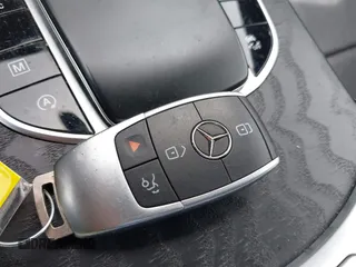2020 Mercedes-Benz GLC 300 with VIN WDC0G8DB0LF688020, listed as a IAAI auction lot 42268856 with 78,390 mi miles and . Bid and sale history available at DreamBid. Image 11.