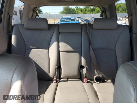 2007 Toyota Highlander w/3rd Row z VIN JTEDP21A970137539, wystawiony jako Copart lot #61221555 z przebiegiem 243 138 mil mil oraz Czysty tytuł • Clean title. Historia ofert i sprzedaży dostępna na DreamBid. Obrazek 10.