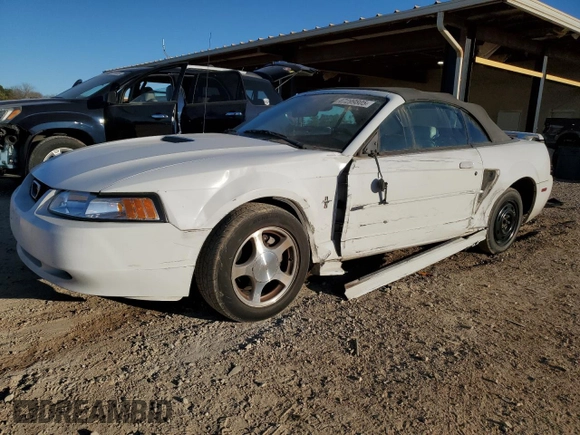 2001 Ford Mustang Deluxe with VIN 1FAFP44491F217660, listed as a Copart auction lot 47299805 with 176,207 mi miles and Salvage Title. Bid and sale history available at carsss.com. Image 1.