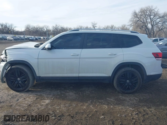 2018 Volkswagen Atlas SEL with VIN 1V2ER2CA5JC586141, listed as a IAAI auction lot 41637882 with 80,515 mi miles and . Bid and sale history available at DreamBid. Image 15.