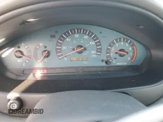 2003 Mitsubishi Galant ES z VIN 4A3AA46G03E077663, wystawiony jako Copart lot #54405005 z przebiegiem 201 033 mil mil oraz Szkoda całkowita • Salvage title. Historia ofert i sprzedaży dostępna na DreamBid. Obrazek 9.