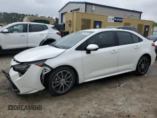 2020 Toyota Corolla LE with VIN JTDEPRAE2LJ074776, listed as a Copart auction lot 51299875 with 68,041 mi miles and Clean Title. Bid and sale history available at carsss.com. Image 1.