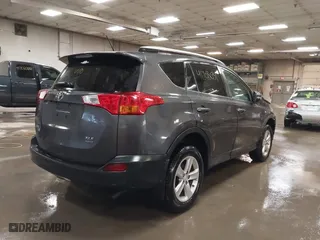2014 Toyota RAV4 XLE with VIN 2T3RFREV0EW185541, listed as a IAAI auction lot 41708031 with 96,157 mi miles. Bid and sale history available at carsss.com. Image 4.