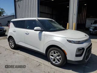 2020 Kia Soul LX with VIN KNDJ23AUXL7057528, listed as a Copart auction lot 51939754 with 84,122 mi miles and Salvage Title. Bid and sale history available at carsss.com. Image 4.
