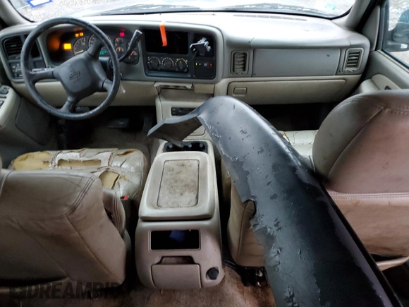 2001 Chevrolet Suburban LS with VIN 3GNEC16T31G203148, listed as a Copart auction lot 42713955 with 323,762 mi miles and Salvage Title. Bid and sale history available at carsss.com. Image 8.