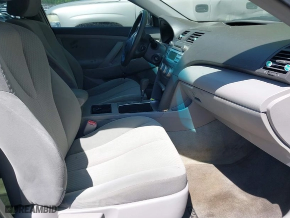 2007 Toyota Camry CE with VIN 4T1BE46K47U110977, listed as a IAAI auction lot 42051318 with 139,666 mi miles. Bid and sale history available at carsss.com. Image 5.