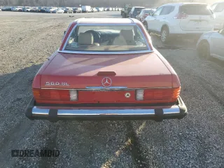 1988 Mercedes-Benz 560 Series 560SL with VIN WDBBA48D8JA086821, listed as a Copart auction lot 46036055 with 147,920 mi miles and Salvage Title. Bid and sale history available at carsss.com. Image 6.