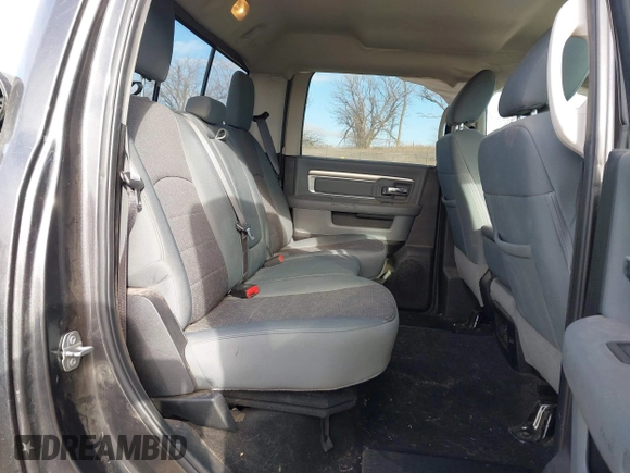 2018 Ram 2500 Big Horn with VIN 3C6UR5DJ8JG283615, listed as a IAAI auction lot 41276125 with 72,740 mi miles. Bid and sale history available at carsss.com. Image 8.