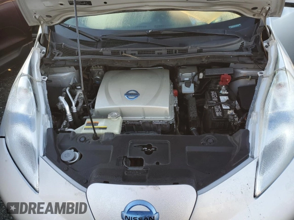 2015 Nissan LEAF SV with VIN 1N4AZ0CP6FC321749, listed as a Copart auction lot 75204493 with 67,831 mi miles. Bid and sale history available at carsss.com. Image 11.
