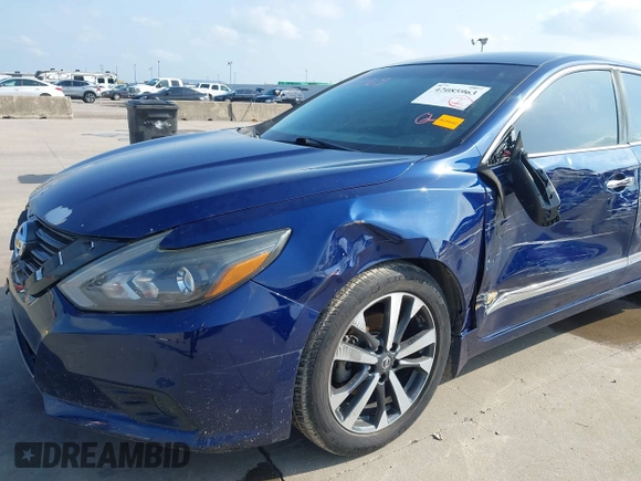 2017 Nissan Altima SV with VIN 1N4AL3AP9HC153145, listed as a IAAI auction lot 42085963 with 157,981 mi miles and . Bid and sale history available at carsss.com. Image 6.