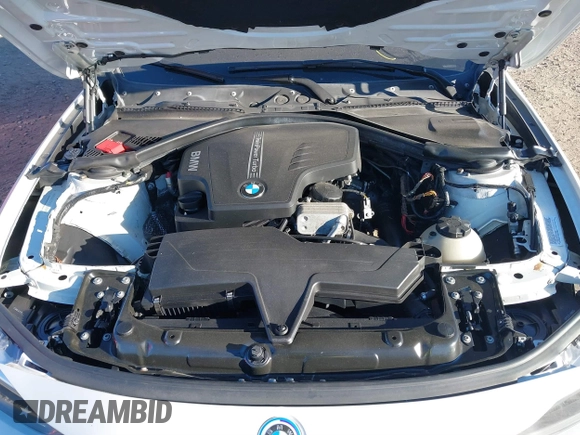 2014 BMW 3 Series 320i xDrive with VIN WBA3C3G51ENR25045, listed as a IAAI auction lot 40615577 with 150,046 mi miles. Bid and sale history available at carsss.com. Image 10.