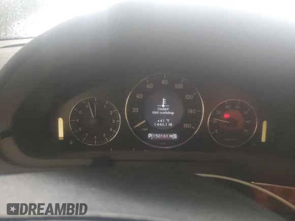 2005 Mercedes-Benz E 320 with VIN WDBUF82J55X176995, listed as a Copart auction lot 42928825 with 150,161 mi miles and Salvage Title. Bid and sale history available at DreamBid. Image 9.