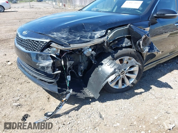 2018 Kia Optima EX with VIN 5XXGU4L38JG187309, listed as a IAAI auction lot 42017183 with 82,426 mi miles and . Bid and sale history available at carsss.com. Image 6.