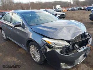 2015 Toyota Avalon Hybrid XLE Touring with VIN 4T1BD1EB2FU042051, listed as a IAAI auction lot 41346573 with 99,324 mi miles. Bid and sale history available at carsss.com. Image 17.